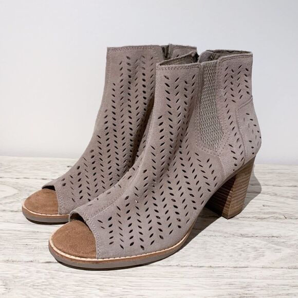 Tom's Laser Cut Peep Toe Suede Bootie Sz 9.5 - Picture 1 of 8